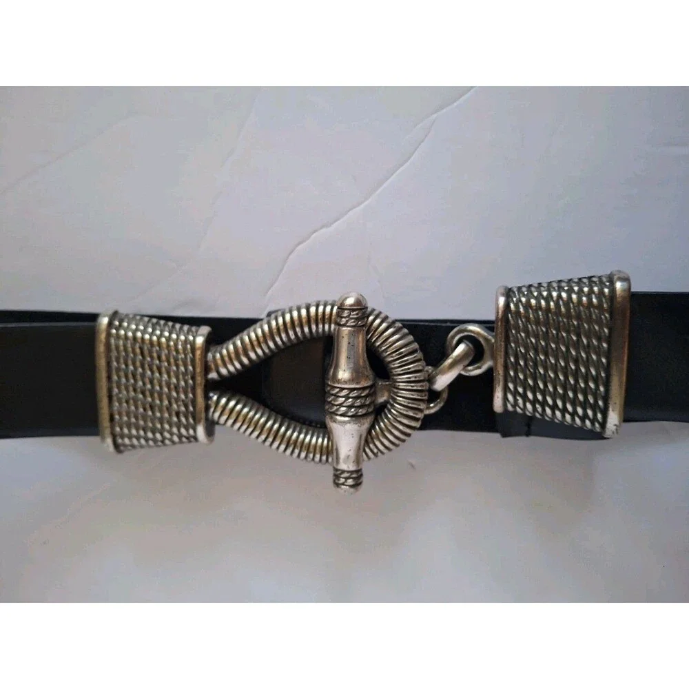 Chico's Black Leather Belt Size S/M with Silver Rope-Style Toggle Hook Buckle